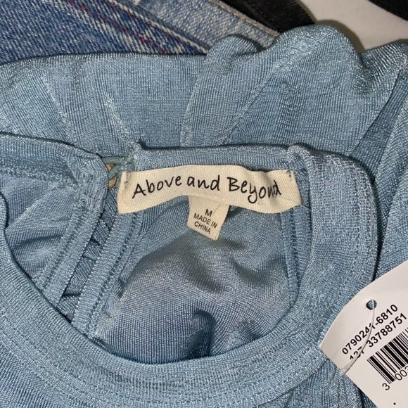 Above & Beyond Medium Halter top style in Ice Blue - Picture 2 of 3